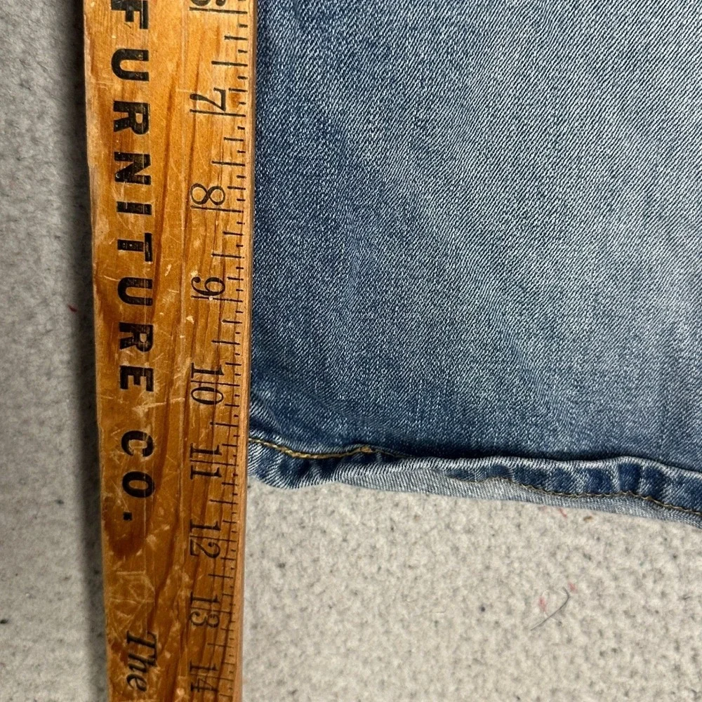 Levis 569 Shorts Mens 36 Blue Loose Straight Denim Distressed Stretch 5-Pocket